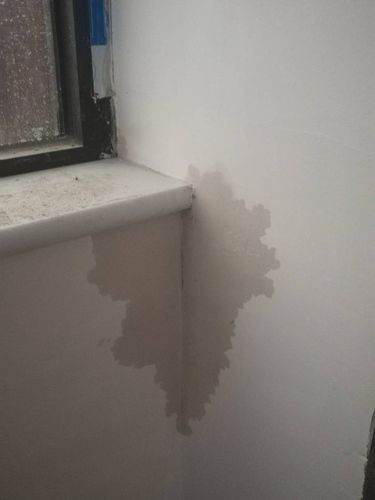 为什么家里的窗户到下雨天就渗水呢？