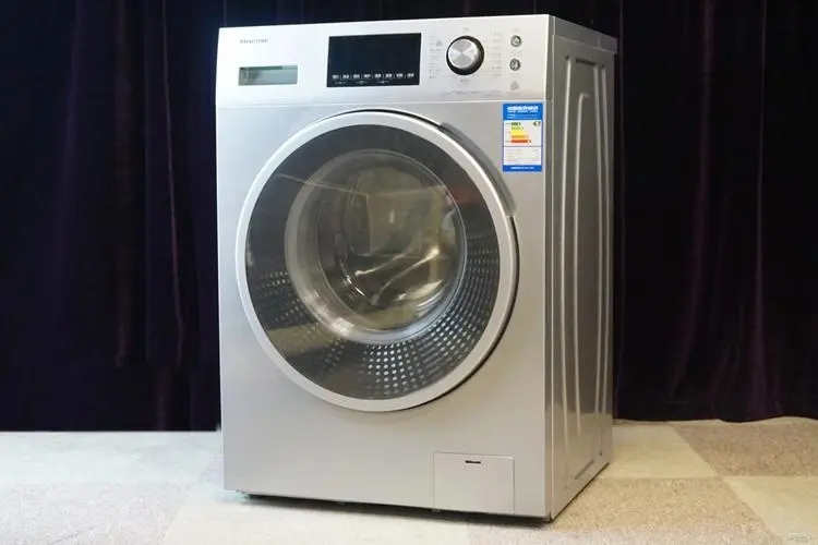洗衣机洗完衣服门封圈上为什么有泡沫？