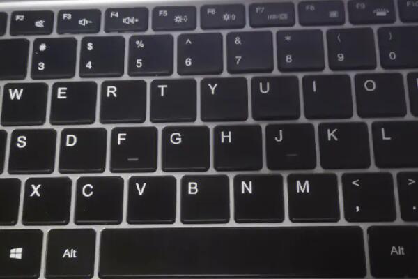 笔记本电脑键盘失灵怎么办？笔记本键盘失灵是什么原因？
