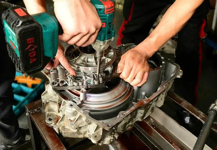 汽车变速箱常见维修故障有哪些？变速箱维修一般多少钱？