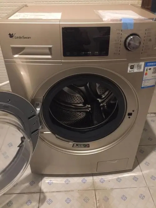 小天鹅滚筒洗衣机脱水时有咯噔咯噔的异响，是电机故障了？