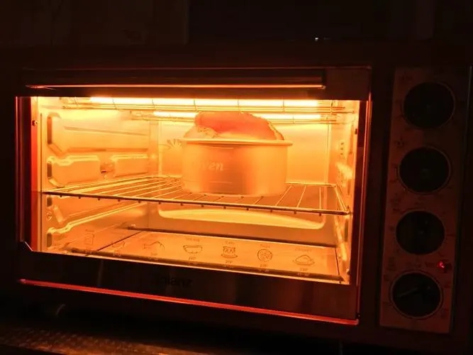 电烤箱有异味怎么办？怎样去除烤箱内的异味？