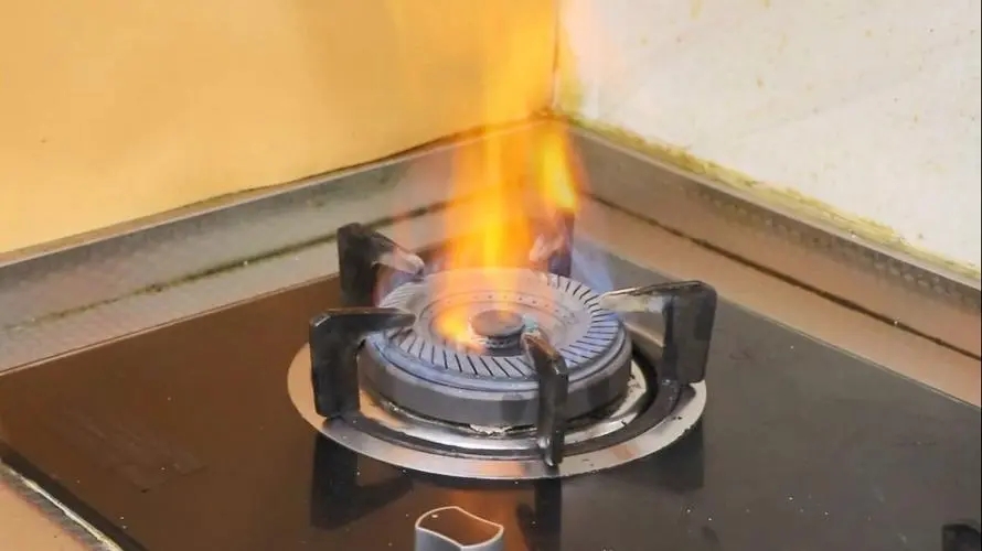 燃气灶冒黄火是正常的吗？什么样的火焰是不正常的？