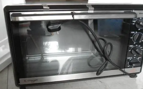 烤箱发热管漏电是什么原因？