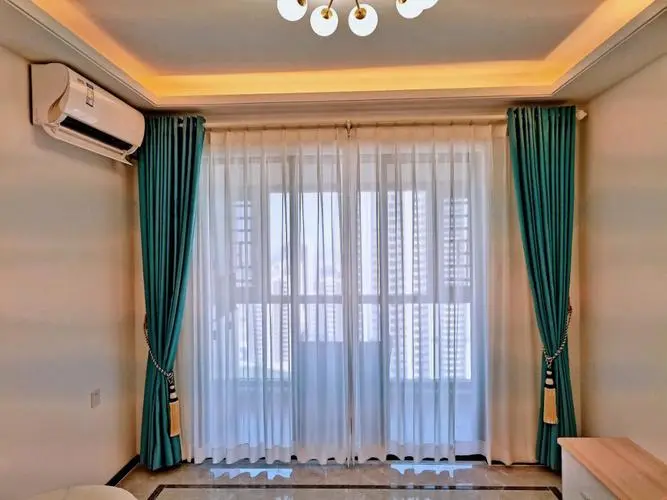 安装窗帘收费的标准是什么？